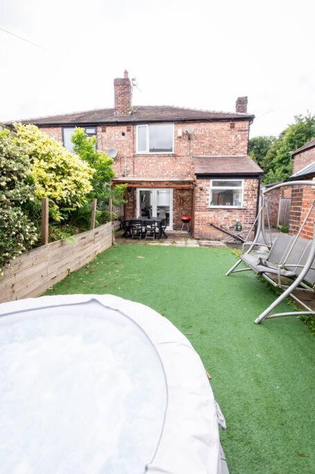 Windsor House 3 Bedrooms Sleeps 8 Manchester Exterior photo